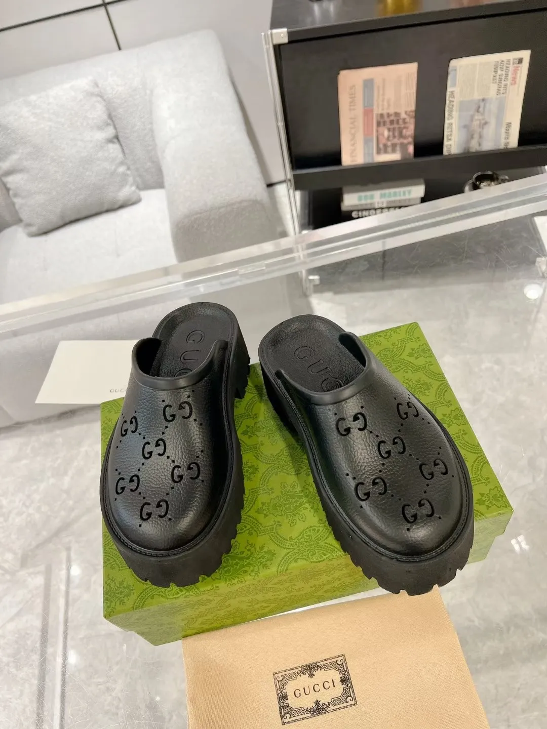 👟👟Ex-factory price 360👟👟 Women's Shoes Factory Women's Shoes Women's Clothing Women's Shoes Women's Clothes GUCCI Gucci 2023 Counter Early Spring Counter Highest Limited Counter New Gucci Punched Carved Crocs Celebrity Blogger Outfits Xiaohongshu Recommendation Original Mold Purchasing Version Original Punched Carved Water Table: 5.0CM Code Number: 35-45#